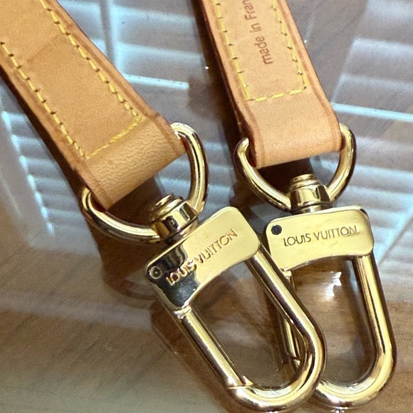 ❤️Black Friday Sale❤️ Louis Vuitton Leather Bag Strap 39.5” - Picture 3 of 11